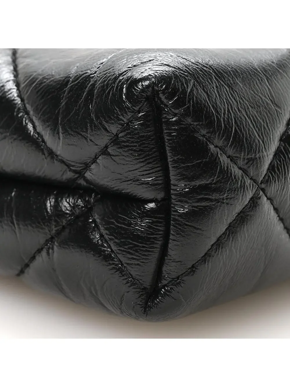 Chanel Shiny Aged Lambskin Quilted Kiss #342155C17B